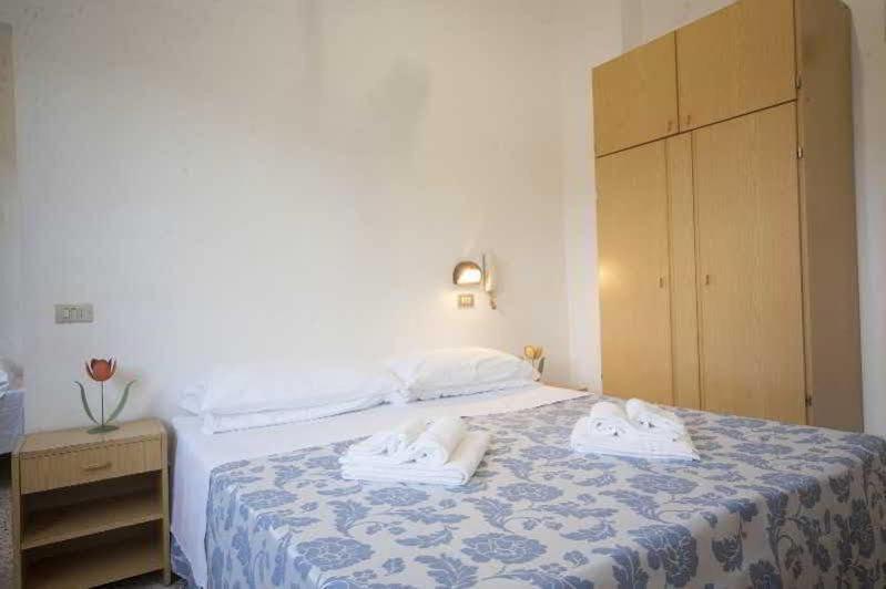 Hotel Blue Sky Rimini Exterior photo